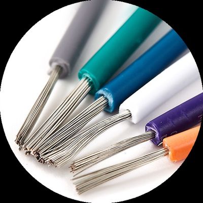 Fio condutor PFA resistente a produtos químicos e flexível com excelente isolamento elétrico para aplicações em altas temperaturas